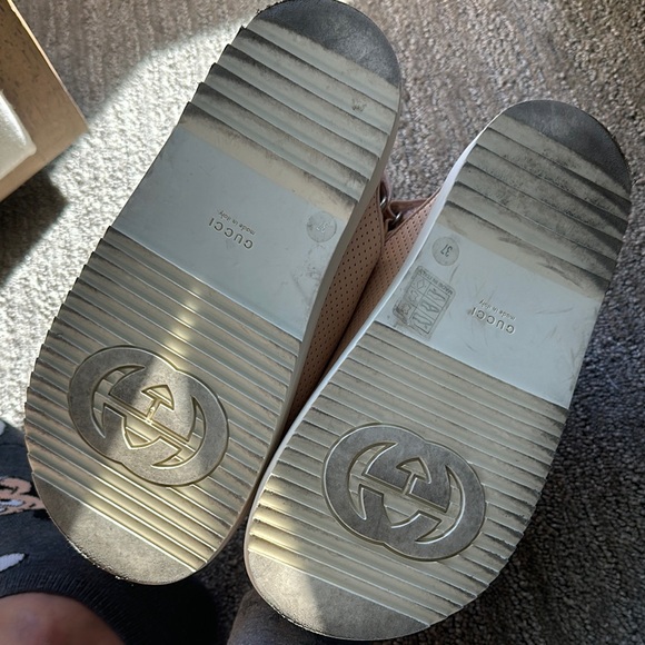 Gucci Cream Sandals with Adjustable Straps - Picture 2 of 12